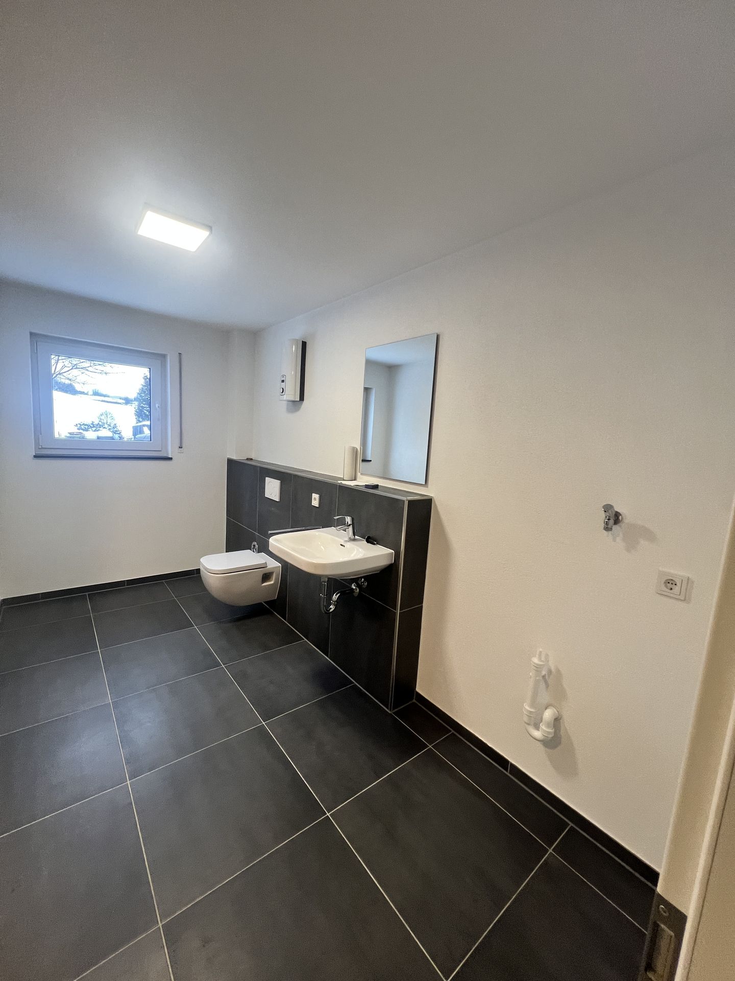 Kirchhundem-Rahrbach: Kluges ("Home-)Office oder 2ZKB provisionsfrei zu vermieten