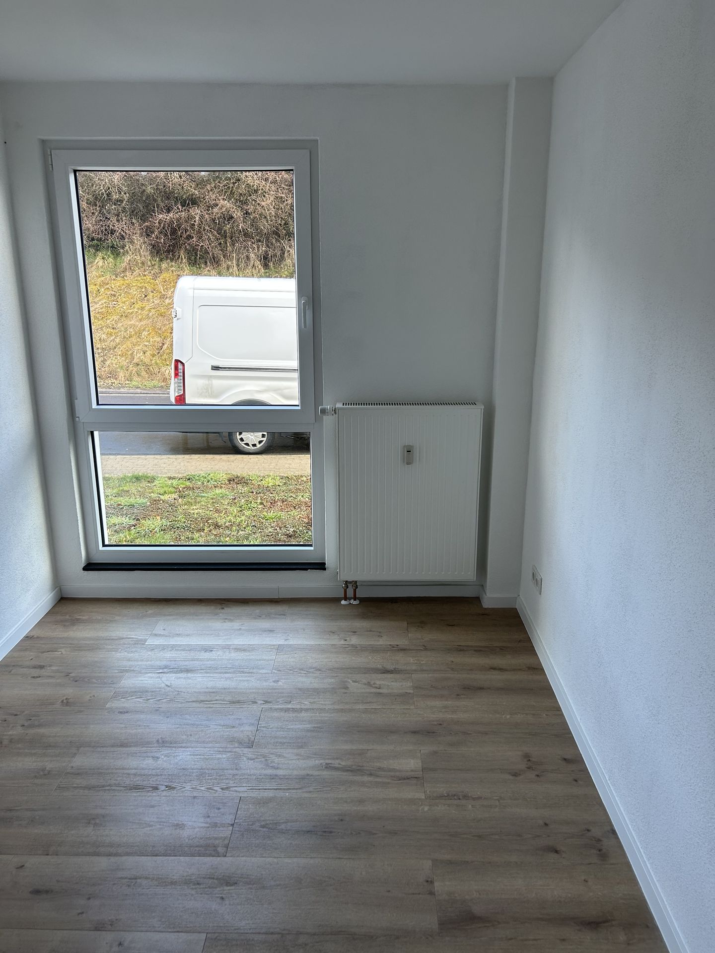 Würdinghausen: Helle und freundliche 2-Zimmer-Wohnung ab sofort WARM zu vermieten!