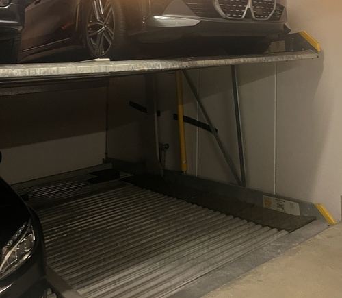 Olpe-Zentrum (Martinstr.): Tiefgaragen-Stellplatz zu vermieten!
